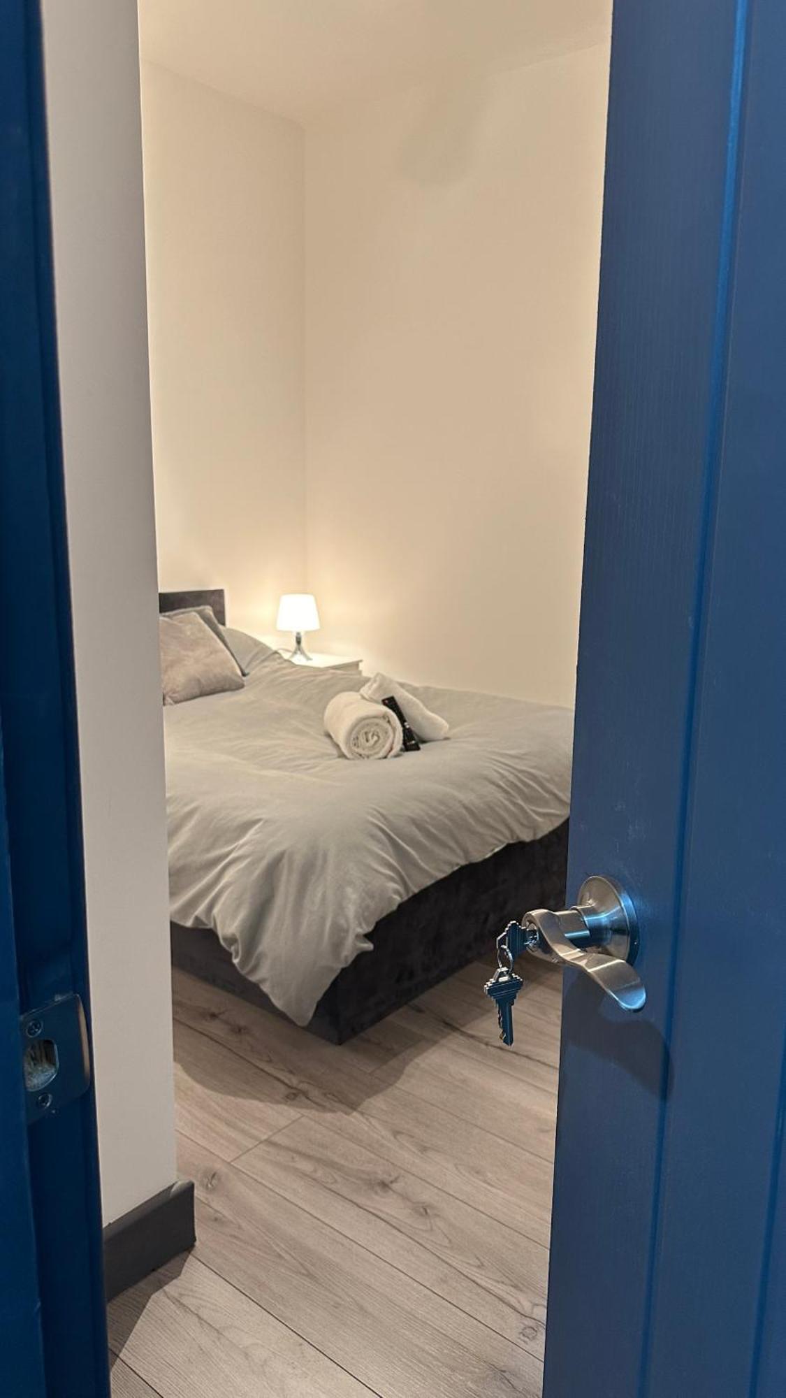 Modern 2 Bed Near Turf Moor Football Stadium, Parks, Canal And Lake Бърнли Екстериор снимка